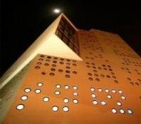 Chrome Hotel - Exterior